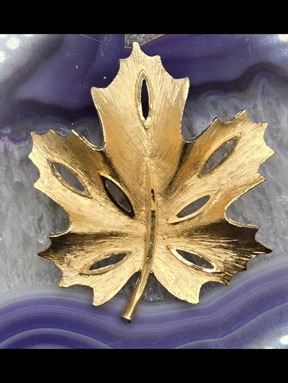 BSK Leaf Brooch Gold Tone 2" Diameter EUC